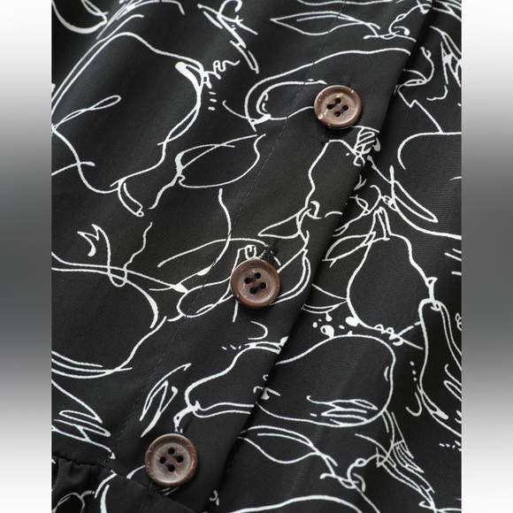 BloomChic Plus Size 3XL Elegant Black Floral Dress us22-24 - Picture 5 of 8